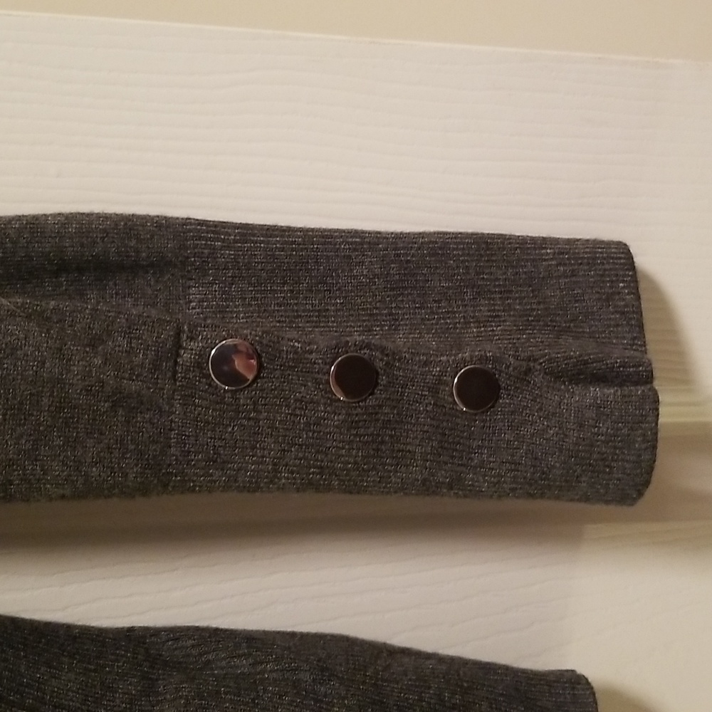 Sweater - Picture 2 of 3